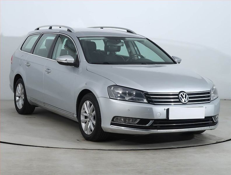 Volkswagen Passat (2014) 2.0 TDI, Automat, Navi - fotografie inzerátu