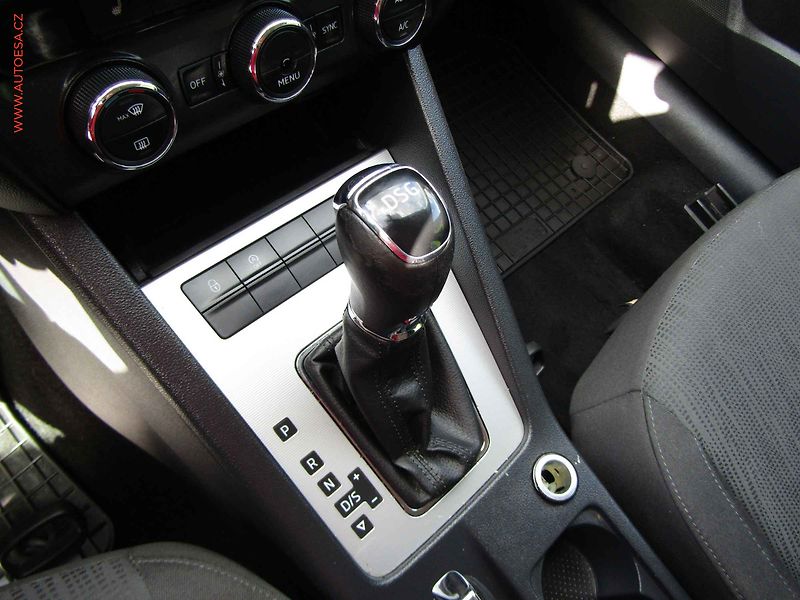 Škoda Octavia (2016) 2.0 TDi, ČR, DSG, bixen - fotka 17 z 20