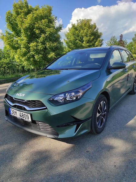 Kia Ceed (2024) SW, 1,5 T-GDi, jako nové - fotografie inzerátu