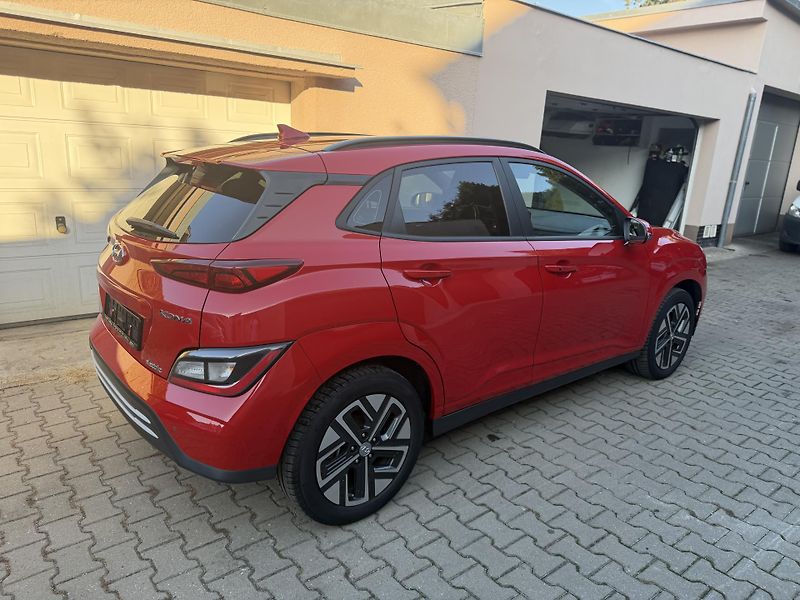 Hyundai Kona eletric-TOP STAV- záruka-40kWh - fotka 10 z 20