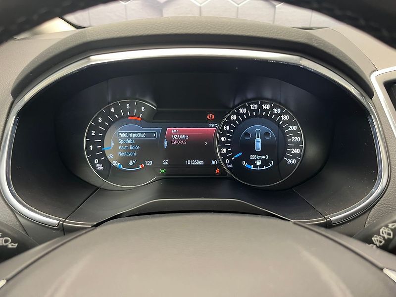 Ford S-MAX 2.0 EB Titanium mauál - fotka 13 z 51