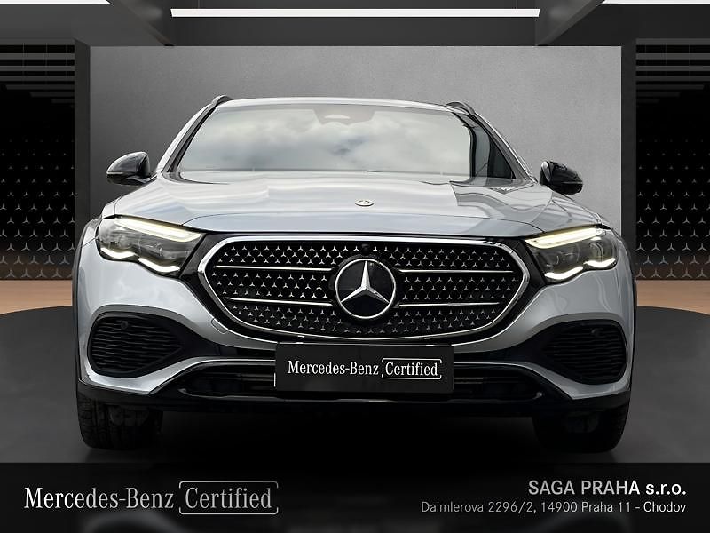 Mercedes-Benz Třídy E Třída E 220 d 4MATIC All-Terra - fotka 2 z 18