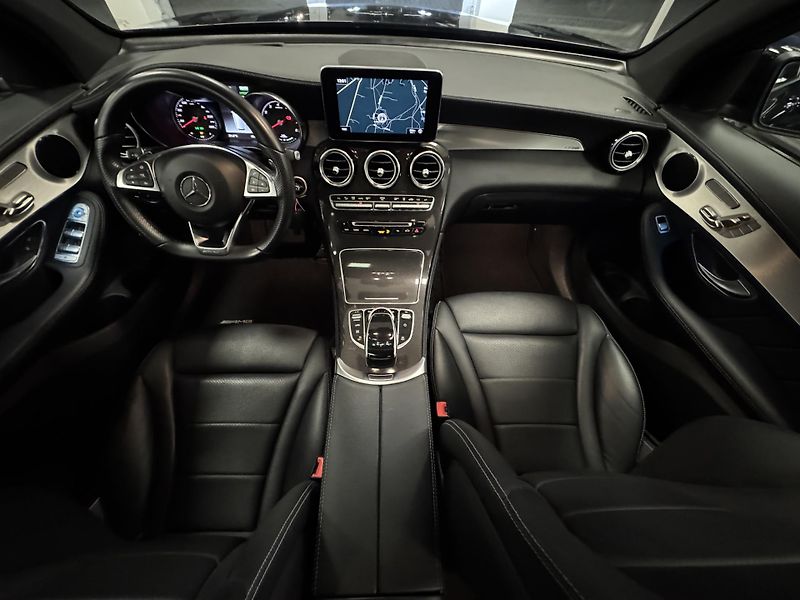 Mercedes-Benz GLC (2017) 350e 4M AMG - fotka 10 z 42