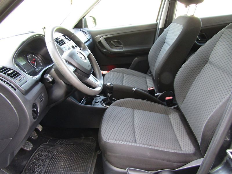 Škoda Fabia (2014) 1.4 16V 63kW TOP QUALITY - fotka 19 z 37