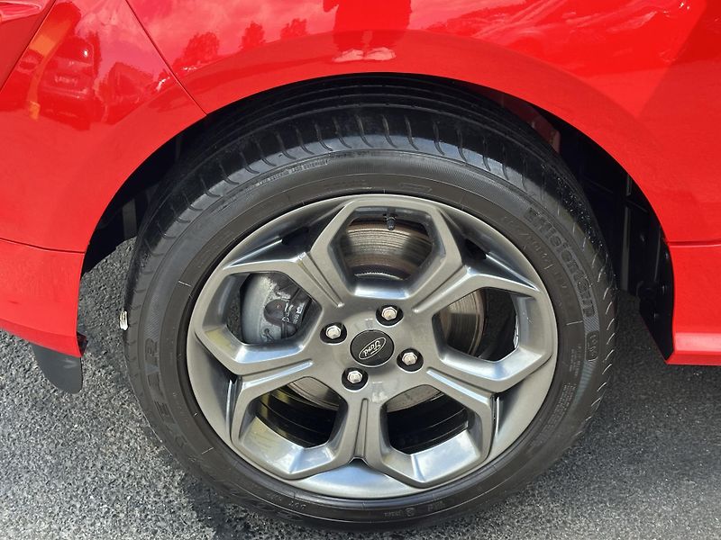 Ford EcoSport (2018) 1.0/92kW * ST-Line * Xenon - fotka 38 z 41