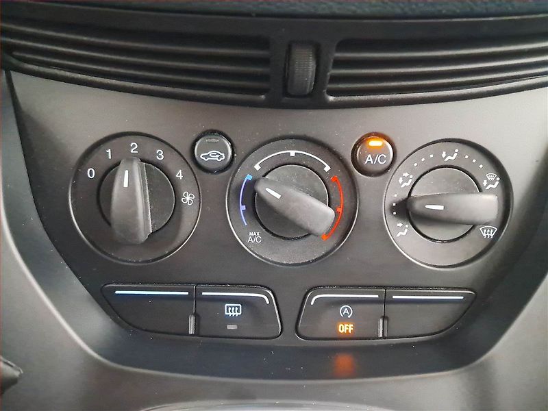 Ford Grand C-MAX (2013) 1.0 EcoBoost, Tempomat - fotka 13 z 18