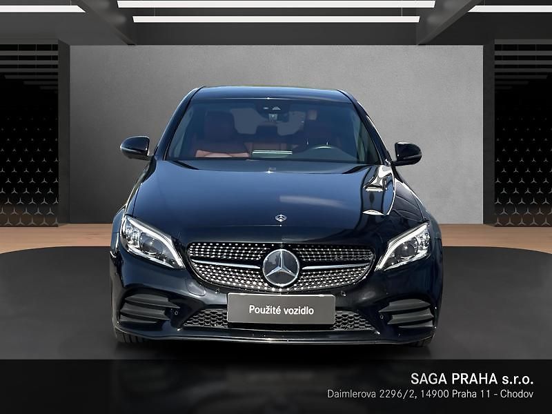 Mercedes-Benz Třídy C Třída C 400 4MATIC AMG Line - fotka 2 z 18