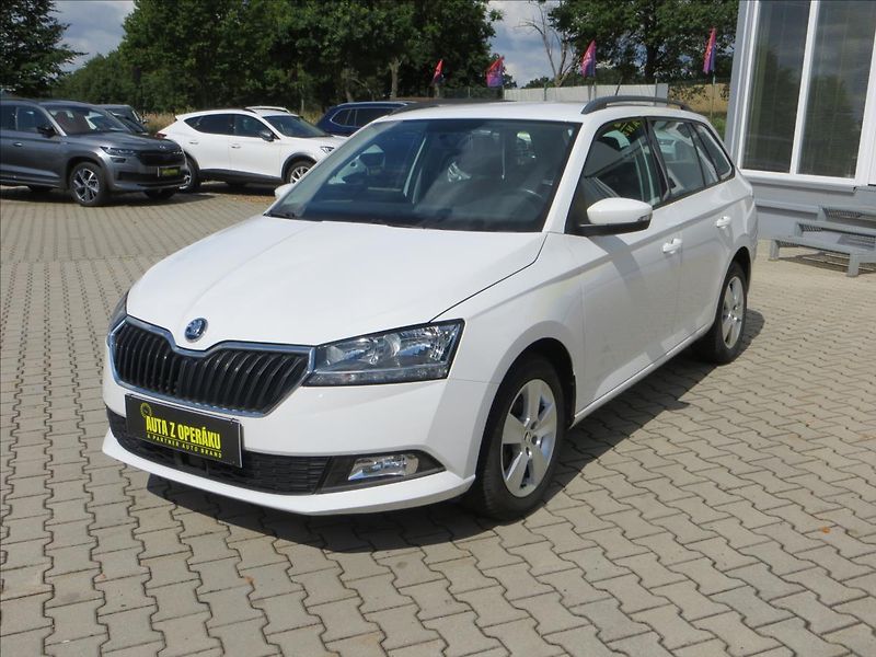 Škoda Fabia 1,0 TSI Ambition Tažné ČR - fotka 3 z 20