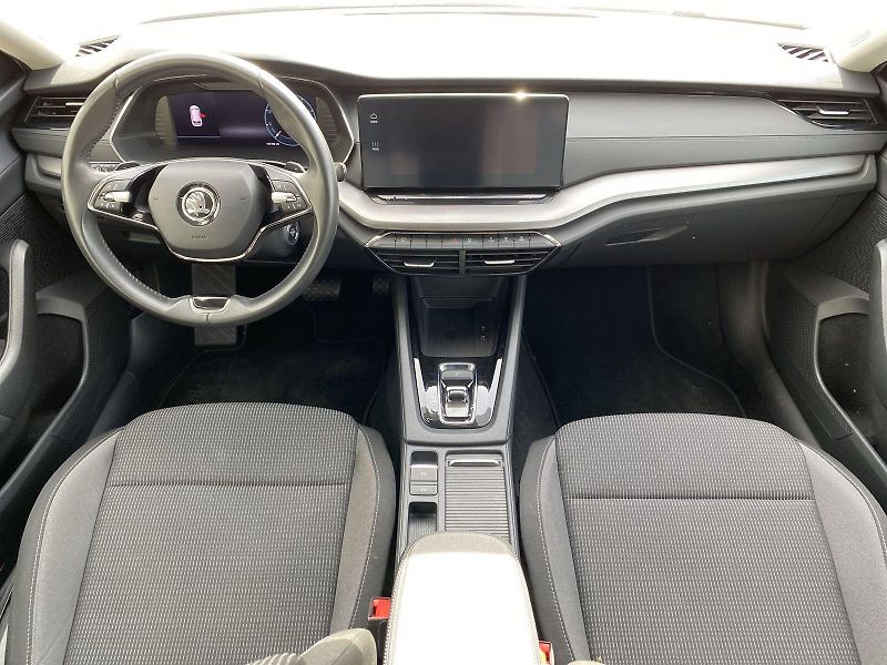 Škoda Octavia (2023) Combi 2.0 TDI DSG Ambition - fotka 5 z 31