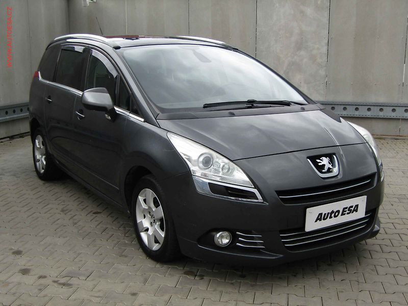 Peugeot 5008 (2010) 2.0 HDi, servis.kniha - fotka 1 z 20