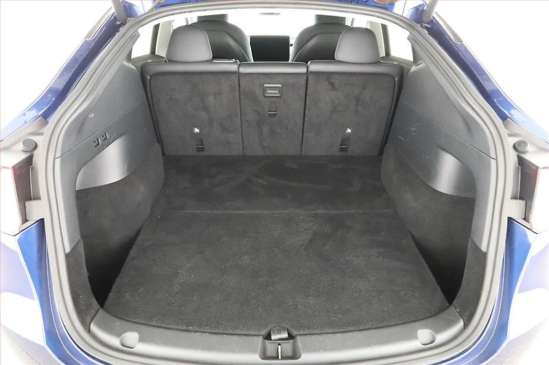 Tesla Model Y (2021) Long Range AWD 75kWh, SoH 91% - fotka 11 z 28