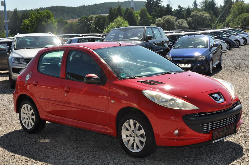 Peugeot 206 1.4i 55kW 5dv. - fotka 2 z 12