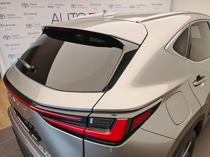 Lexus NX 450h plus 450h+ Executive Top - fotka 9 z 39