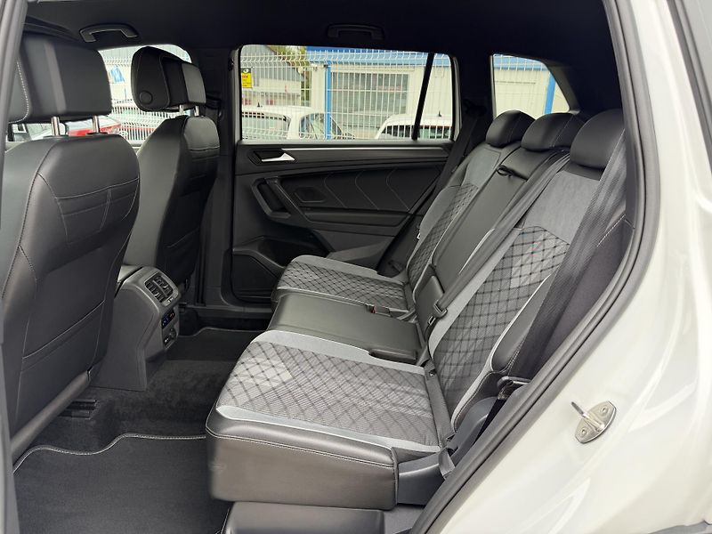 Volkswagen Tiguan Allspace R-Line 2,0 TDi/110kW 4x4 DSG  - fotka 63 z 106