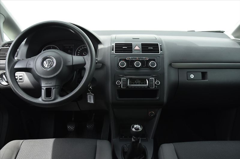 Volkswagen Touran 1.6TDI 77kW KLIMA SERVIS.KNIHA - fotka 12 z 20