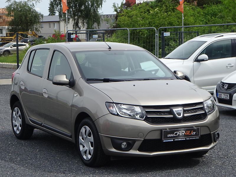Dacia Sandero 1.2 55kW 2.MAJITEL ČR KLIMA - fotka 3 z 22