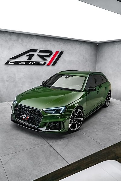 Audi RS 4 RS4  TFSI quattro, keramiky - fotka 7 z 27