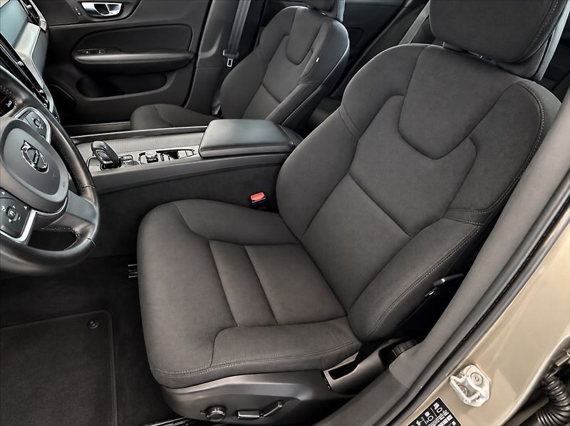 Volvo V60 2,0 145 KW , CORE - fotka 7 z 14