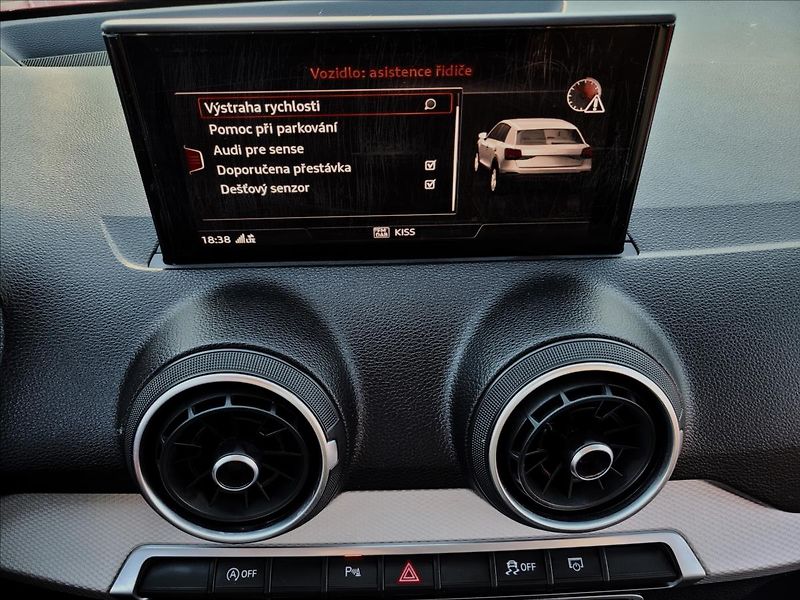 Audi Q2 1,5 AUT,TFT,Výhř,digiAC,navi - fotka 30 z 41