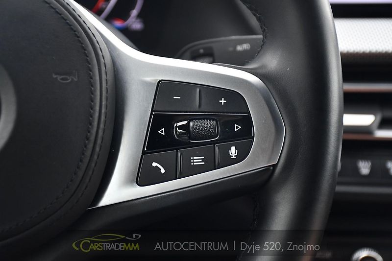 BMW Řada 2 218d M-SPORT 1M ČR HUD - fotka 26 z 46