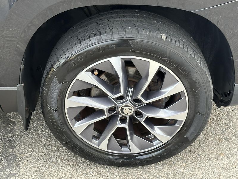 Škoda Karoq (2018) 1.0TSI/85kW * 1.Maj.  - fotka 28 z 28