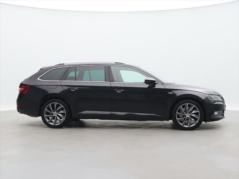 Škoda Superb 2,0 TSI 206kW L&K 4x4 DSG CZ D - fotka 8 z 28