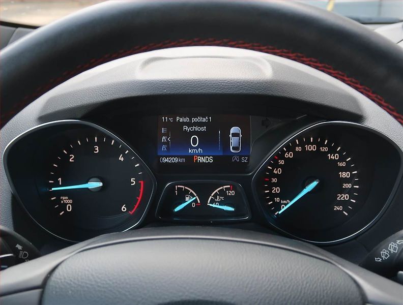 Ford Kuga (2019) 2.0 TDCi - fotka 11 z 26