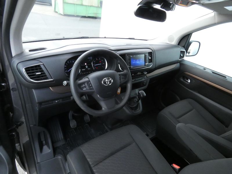 Toyota ProAce (2017) 2.0 D-4D 110KW 8-MÍST - fotka 5 z 30
