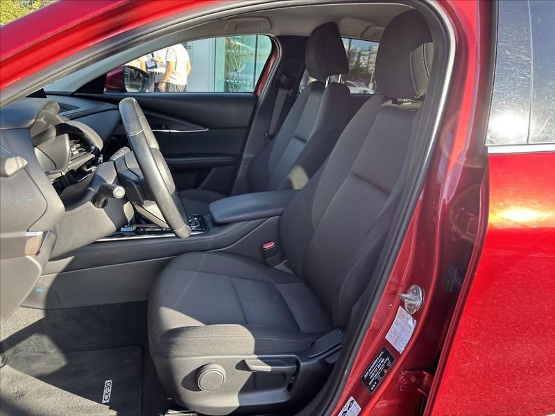 Mazda CX-30 2,0 i 137kW AT GT Plus CARPLAY - fotka 10 z 47