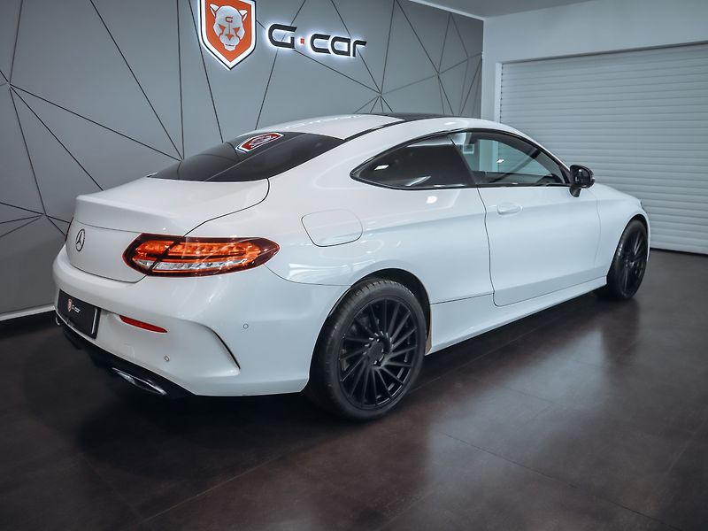 Mercedes-Benz Třídy C C 300d coupe 4MATIC AMG - fotka 7 z 32