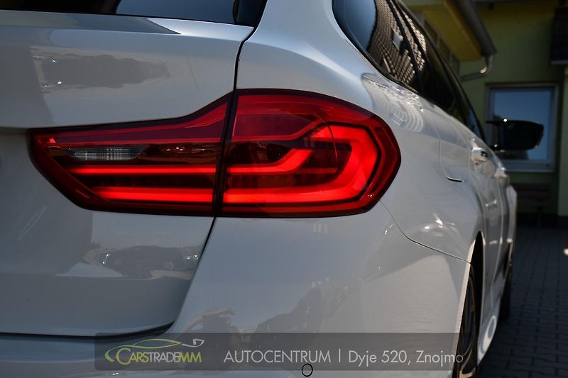 BMW Řada 5 520d xD M-SPORT HEAD-UP PANORA - fotka 58 z 58