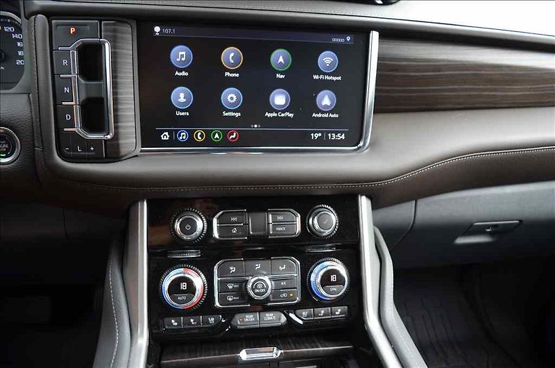GMC Yukon (2022) DENALI XL 6,2V8 - fotka 10 z 18