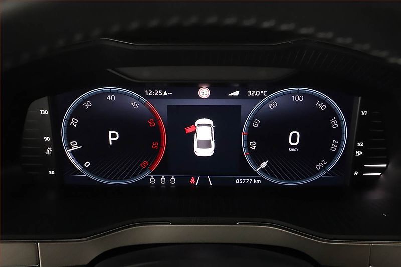 Škoda Superb (2022) Laurin&Klement 2.0 TDI - fotka 9 z 18