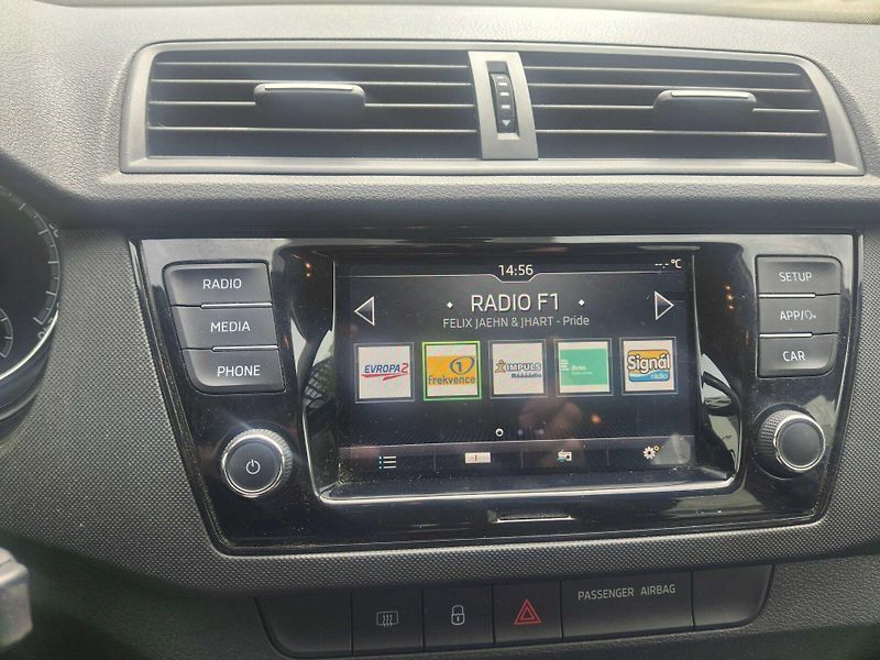 Škoda Fabia III kombi 1,0 TSi 2BH6974 - fotka 18 z 19