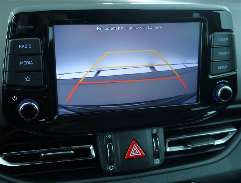 Hyundai i30 (2023) Smart 1.0 T-GDI - fotka 16 z 22