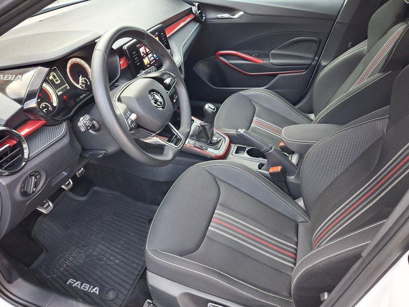 Škoda Fabia (2023) Monte Carlo 1,0TSi 81kW - fotka 25 z 34