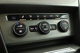 Volkswagen Passat (2015) 2.0 TDI, Navi, Tempomat - náhled 16