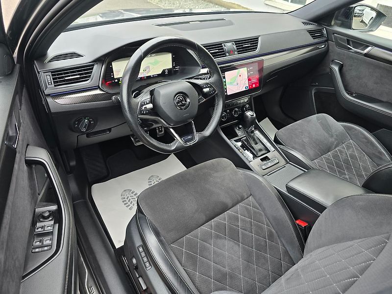 Škoda Superb 1.4TSi 160kW iV Sportline DSG - fotka 10 z 50