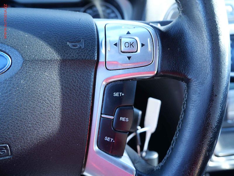 Ford Mondeo (2009) 2.0 TDCi, autoAC - fotka 16 z 20
