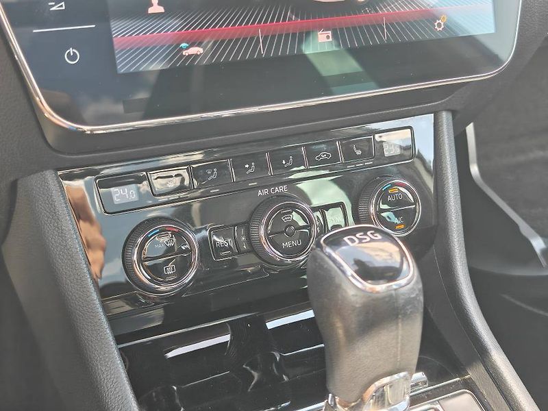 Škoda Superb SportLine ABT DSG 2,0TDI - fotka 13 z 26