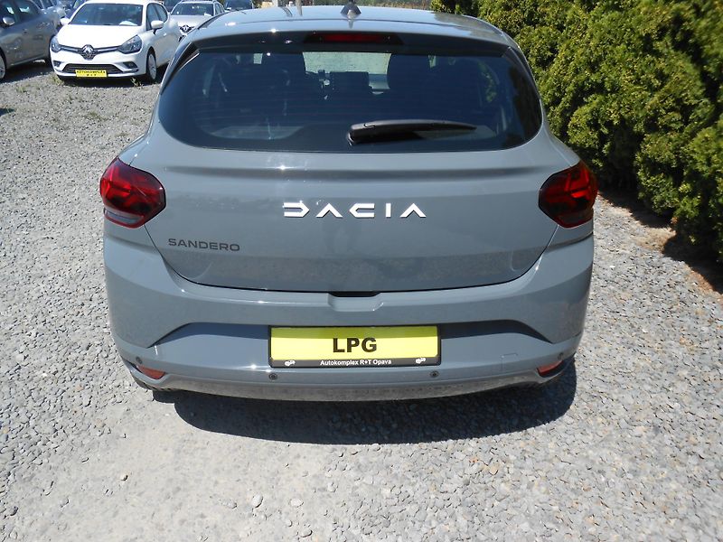 Dacia Sandero 1.0TCe+LPG,KLIMA,LED!! - fotka 40 z 41