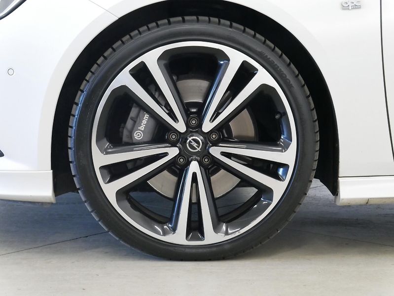 Opel Insignia - fotka 10 z 27