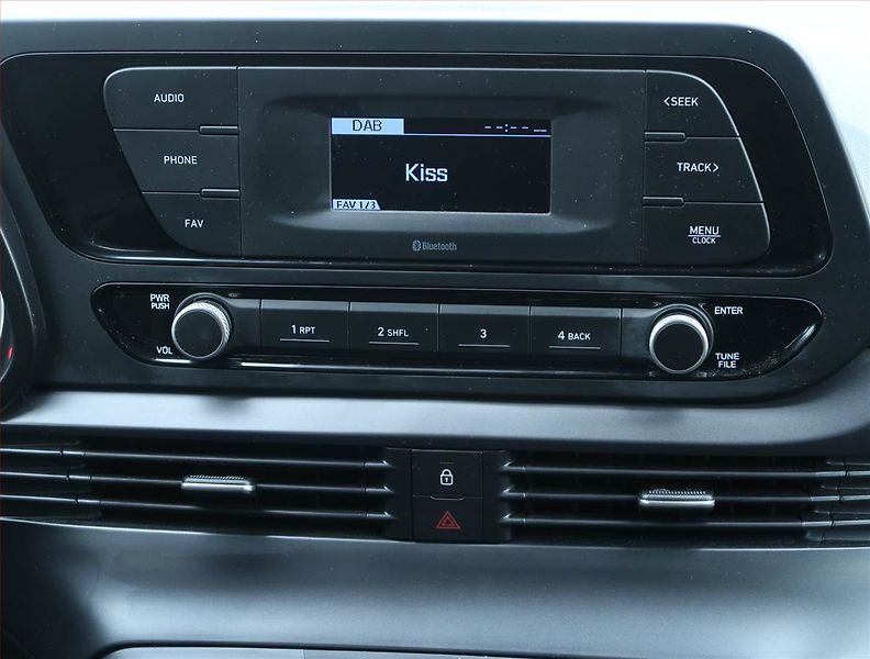 Hyundai Bayon (2022) Comfort Club 1.2 i, Serv.kniha - fotka 12 z 19