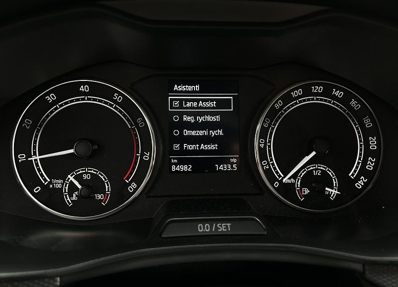 Škoda Scala 1.0 TSI  Ambition   Plus - fotka 11 z 22