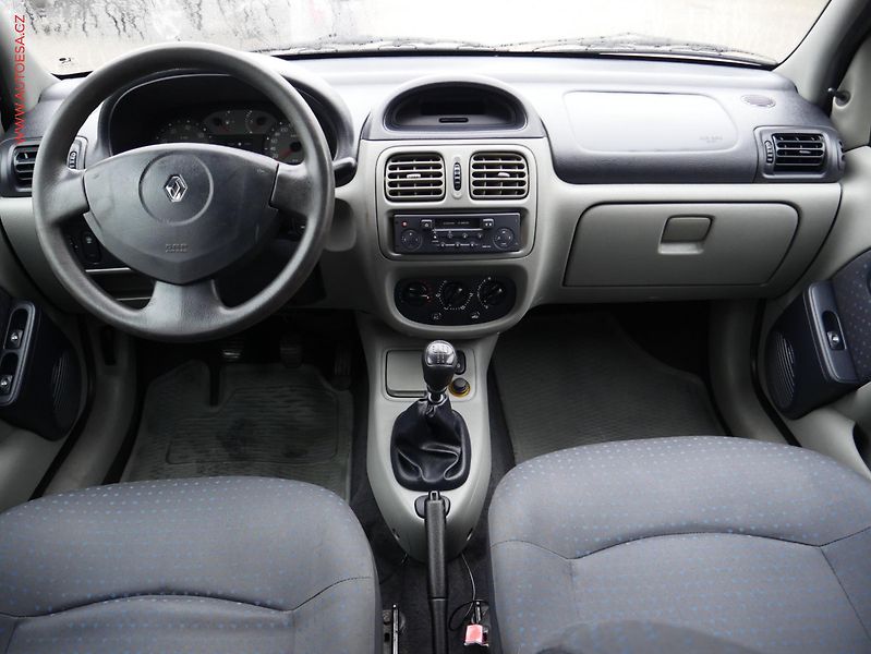 Renault Thalia (2005) 1.4i, ČR, AC - fotka 8 z 15