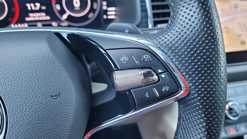 Škoda Kodiaq 2,0 TDI 4x4 DSG 7.MÍST - fotka 29 z 31