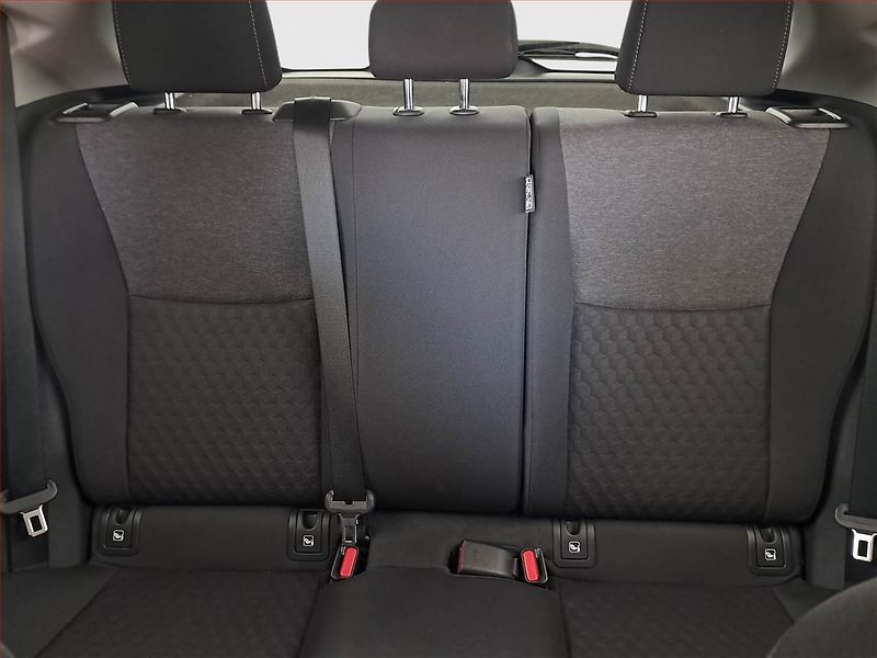 Toyota Yaris (2021) 1.5 VVT-i, Tempomat - fotka 10 z 17
