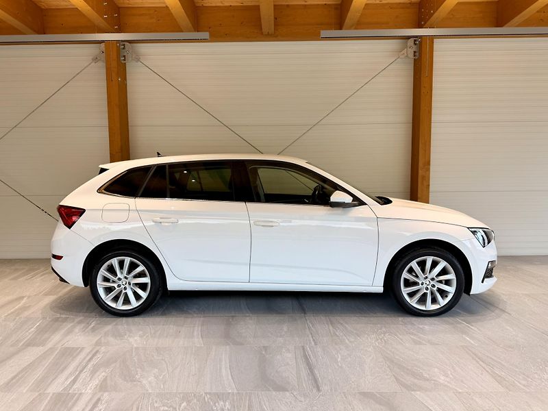 Škoda Scala 1.5 TSi 110 Kw Style Extra - fotka 2 z 25