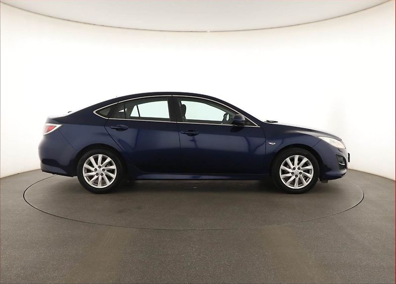 Mazda 6 (2010) 2.0, Serv.kniha, Xenony - fotka 6 z 15