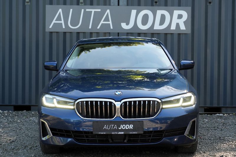 BMW Řada 5 540i xDrive, ČR, ACC, Harman - fotka 14 z 40